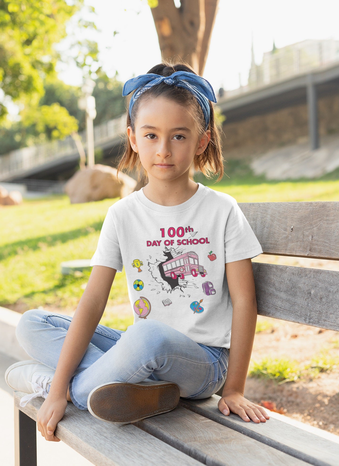 Kid's T-shirt Coloring Kit with 10 Fabric Markers - 100th Day of School